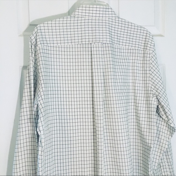 Croft and Barrow cotton blend button down M - Picture 4 of 4